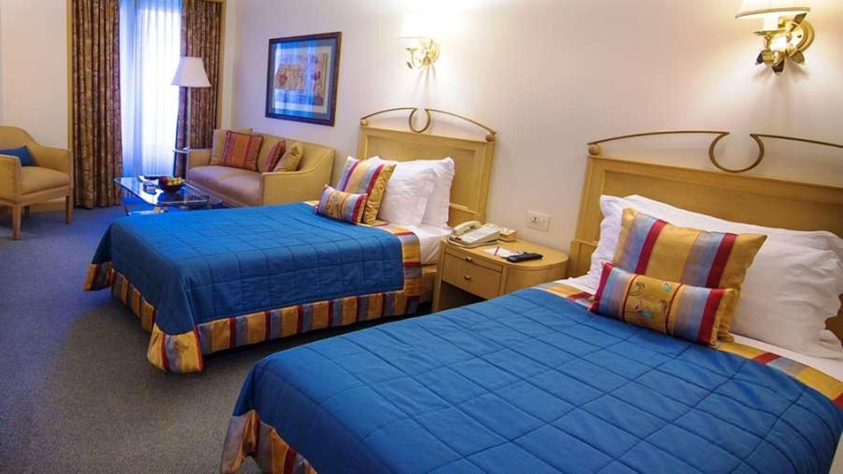 The Orchid Hotel Mumbai Vile Parle Екстер'єр фото A typical room at the Disney's Hilton Anaheim