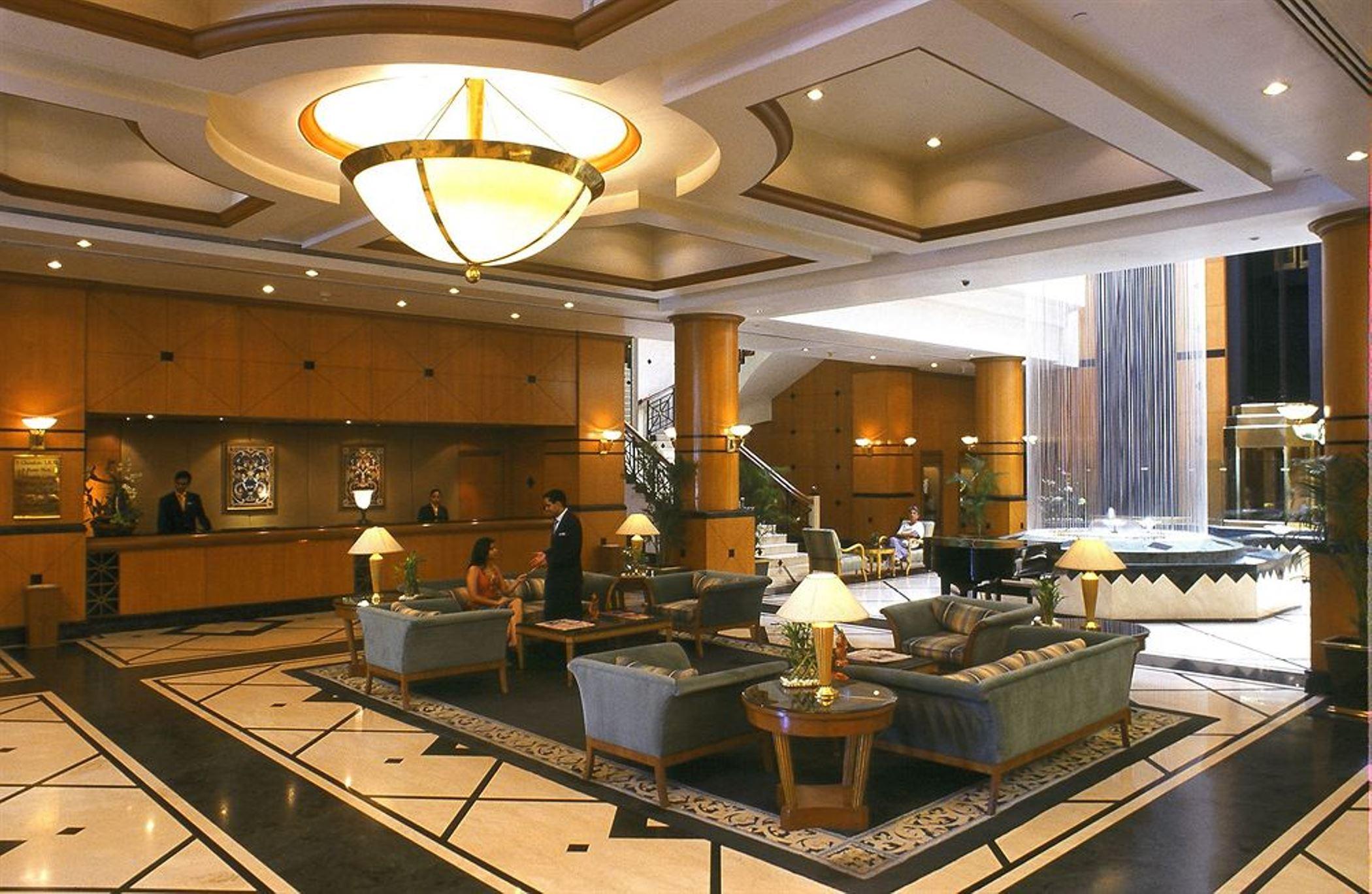 The Orchid Hotel Mumbai Vile Parle Інтер'єр фото Lobby